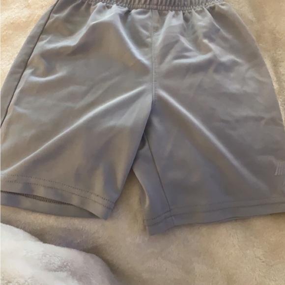 3T boys shirts, yellow hoodie is 2T, black shirt is 2T. To big for my son. - Picture 11 of 16